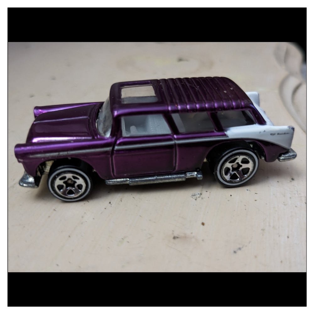 Vintage 2005 Hot Wheels Spectraflame '55 Chevy Nomad